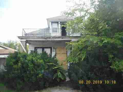 8916 Isham St (2)_m.jpg